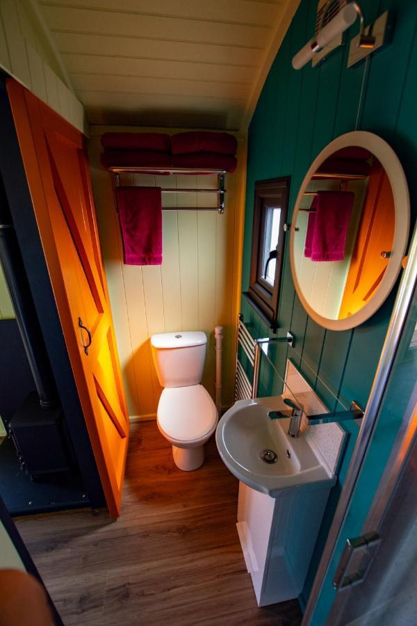 The Gambo Shepherd'S Hut Kidwelly Exterior foto